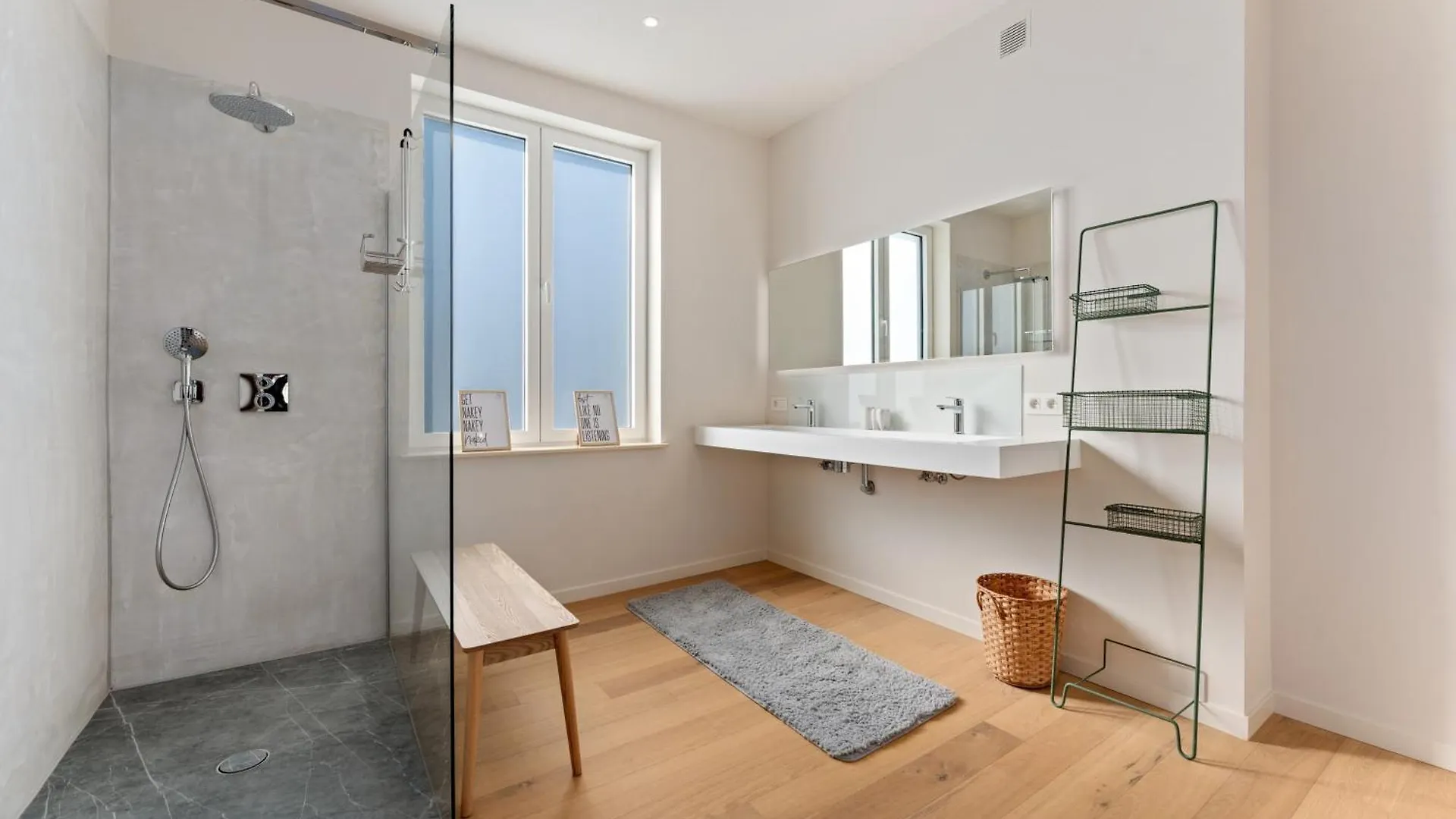 Holiday home Prachtig, Moderne En Stijlvolle Gezinswoning 6P Villa Ostend
